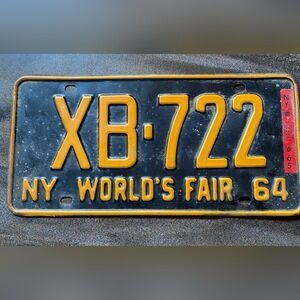 Vintage 1964 New York Worlds Fair License Plate Tag Man Cave Nostalgia